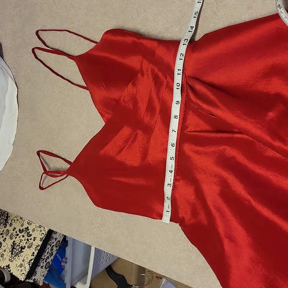 ALYCE PARIS Red Prom Dress Cursty High Slit In Front Double Strap in Back Size 4 - Picture 16 of 17